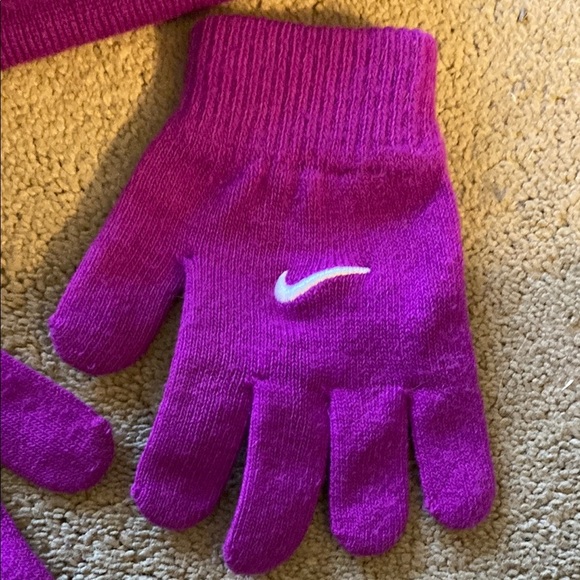 Nike Kids Orange and Purple Beanie and Gloves Set - Picture 3 of 13